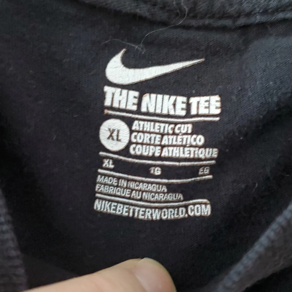 Nike Athletic Cut‎ Black Short Sleeve Tee With Pink Swoosh Girls Size XL